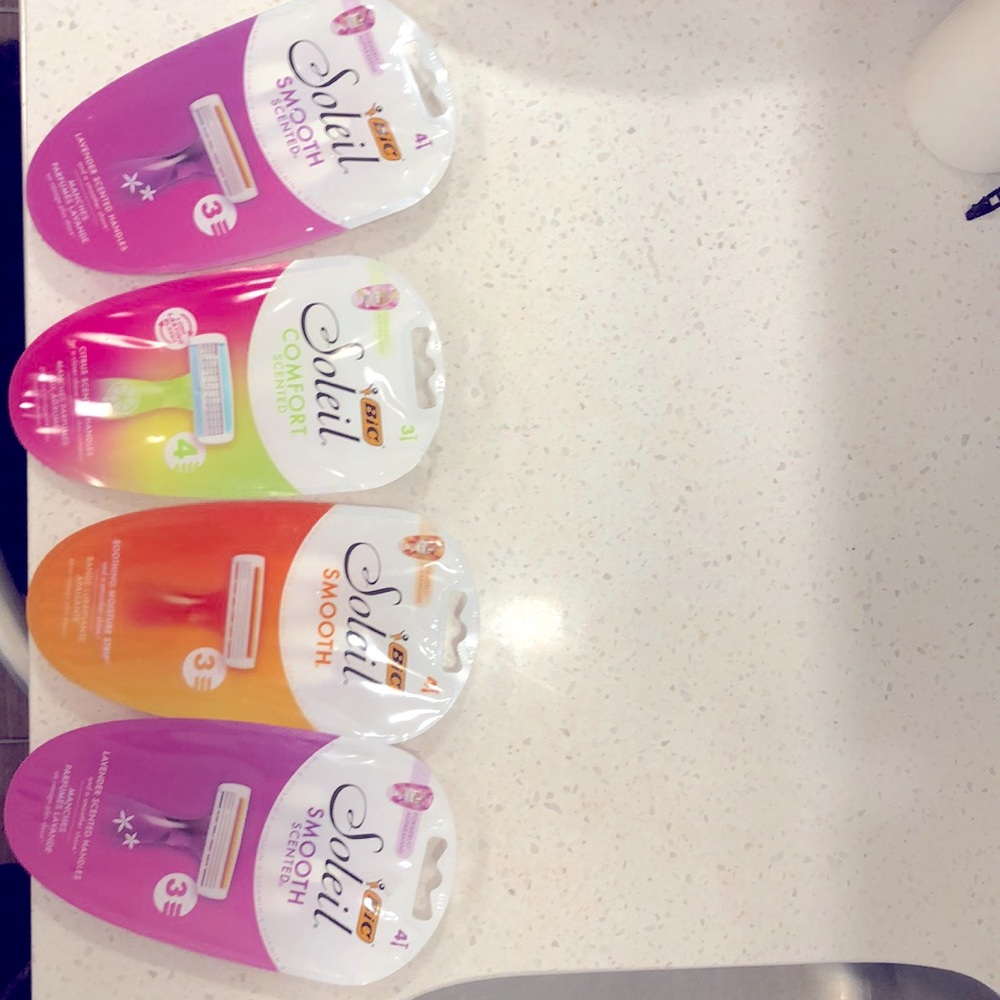BIC SOLEIL RAZORS (WOMEN)